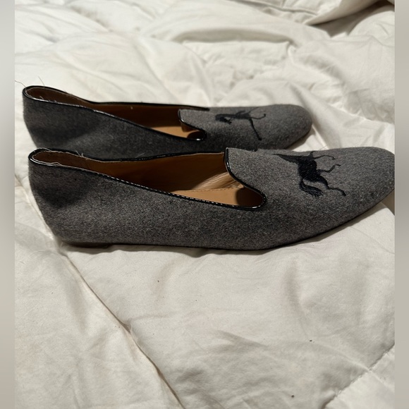 JCrew Women’s 8.5 flats with horse embroidery - Picture 3 of 5